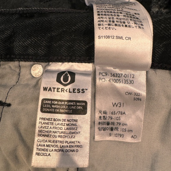 Levi's 501 High Rise Button Fly Black Jean Denim Cutoff Shorts Size 31 - Picture 6 of 6